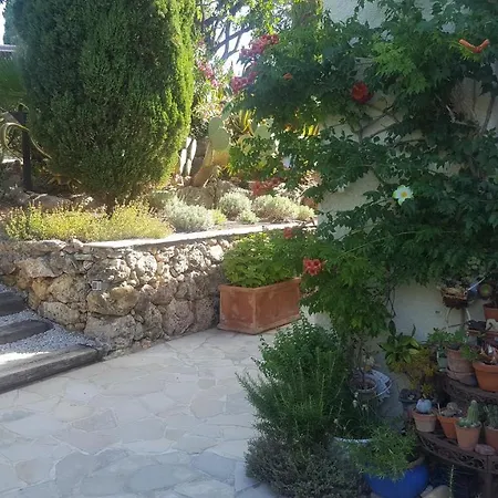 Port Sud Bed & Breakfast 3*